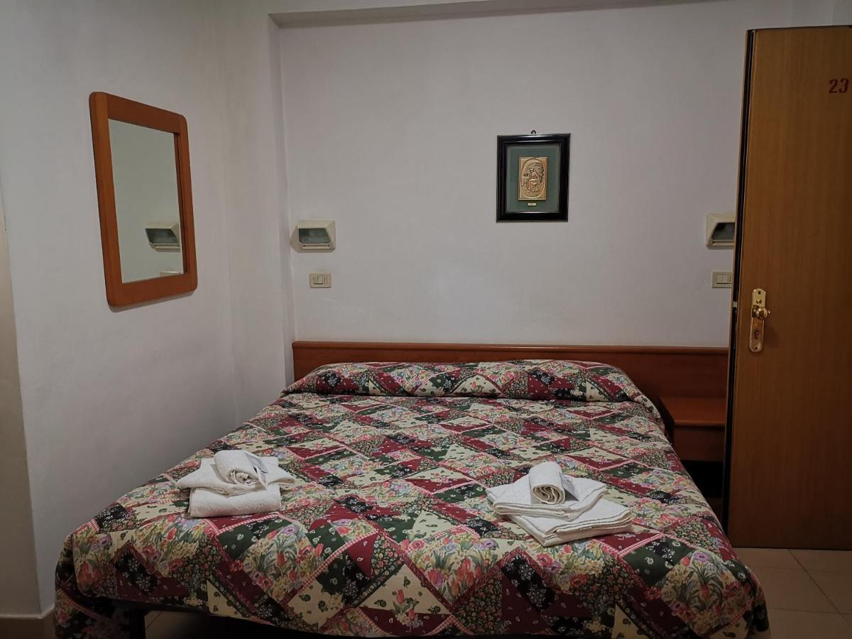 Osteria Dei Locandieri Abbadia San Salvator Eksteriør bilde